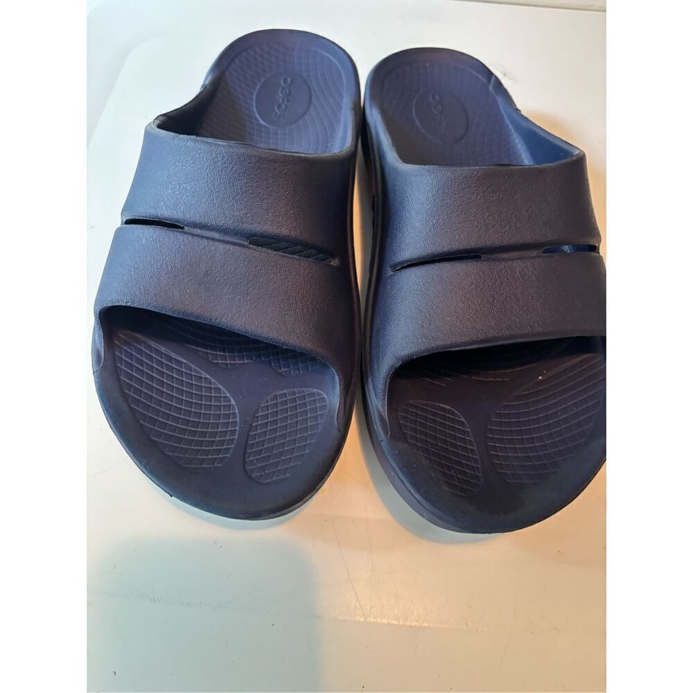 OOFOS Slides (W: 10, M-8)